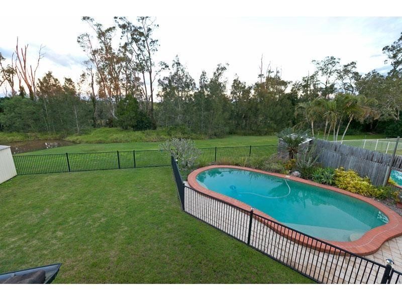22 Beachside Court, Victoria Point QLD 4165