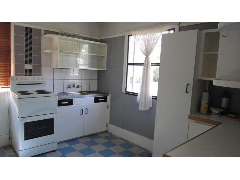 15 Thorneside Road, Thorneside QLD 4158