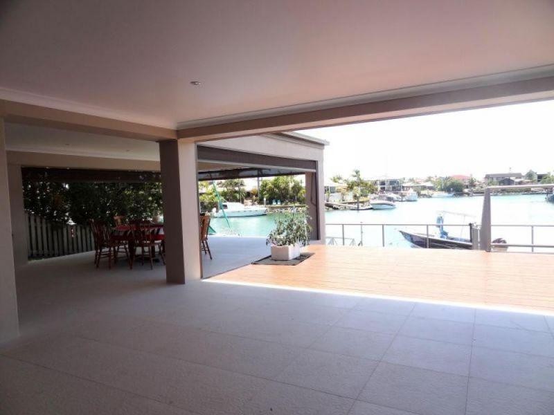 Luxury In Cleveland, Cleveland QLD 4163