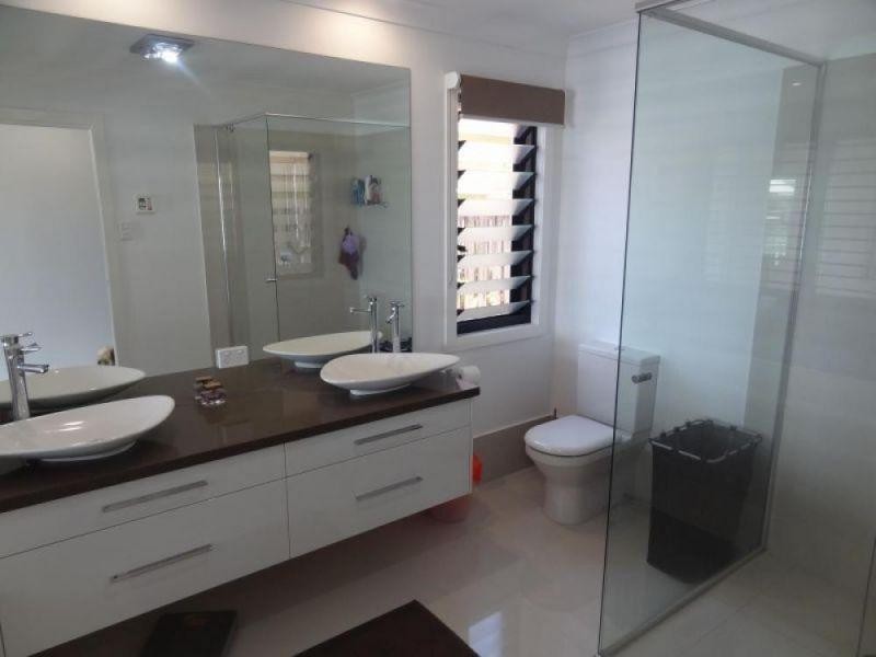 Luxury In Cleveland, Cleveland QLD 4163