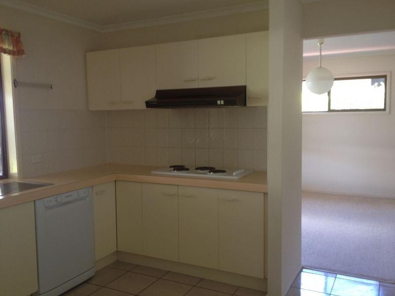 352 Bloomfield Street, Cleveland QLD 4163