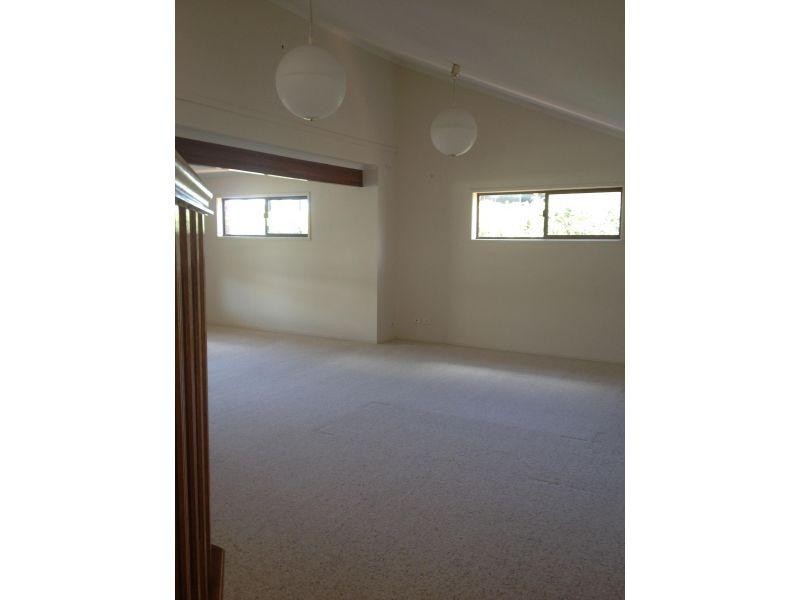 352 Bloomfield Street, Cleveland QLD 4163