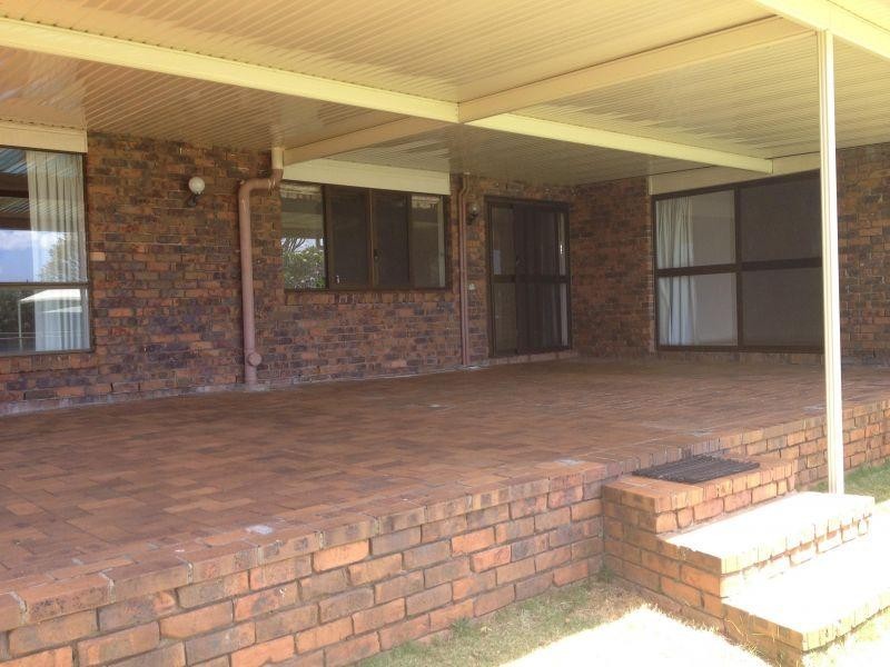 352 Bloomfield Street, Cleveland QLD 4163