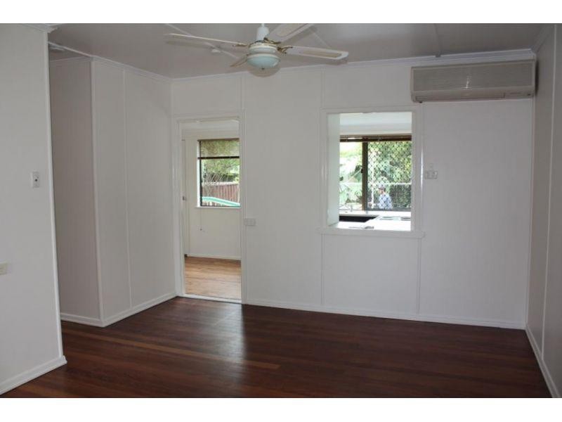 52 McLennan Street, Woody Point QLD 4019