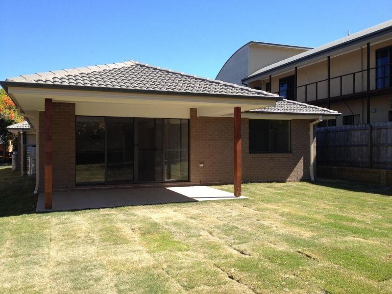 8 Thorne Road, Birkdale QLD 4159