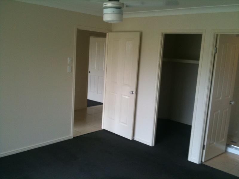 9 Violet Avenue, Springfield Lakes QLD 4300