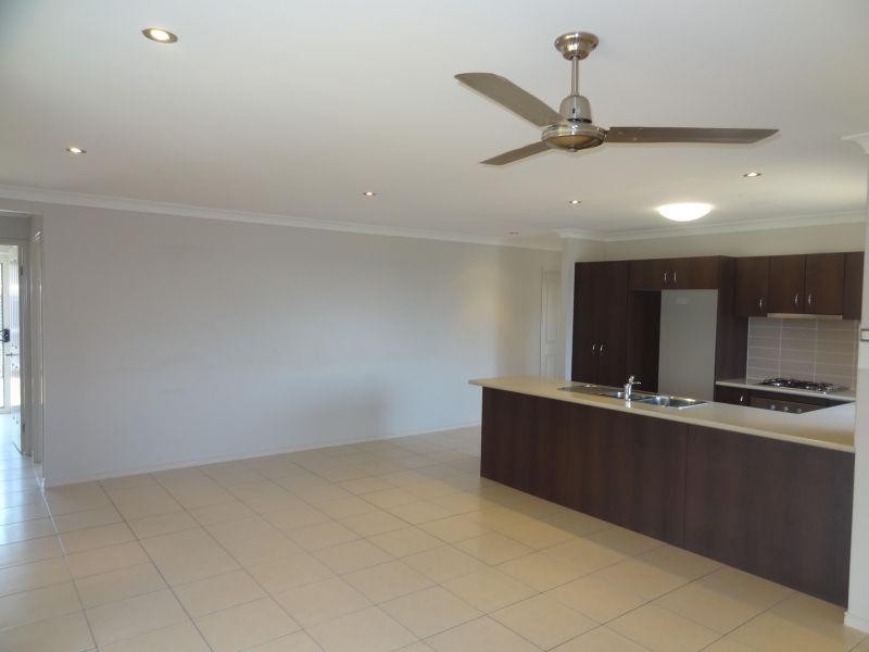 9 Grassdale Crescent, Morayfield QLD 4506