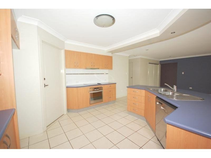 206 Coburg Street West, Cleveland QLD 4163