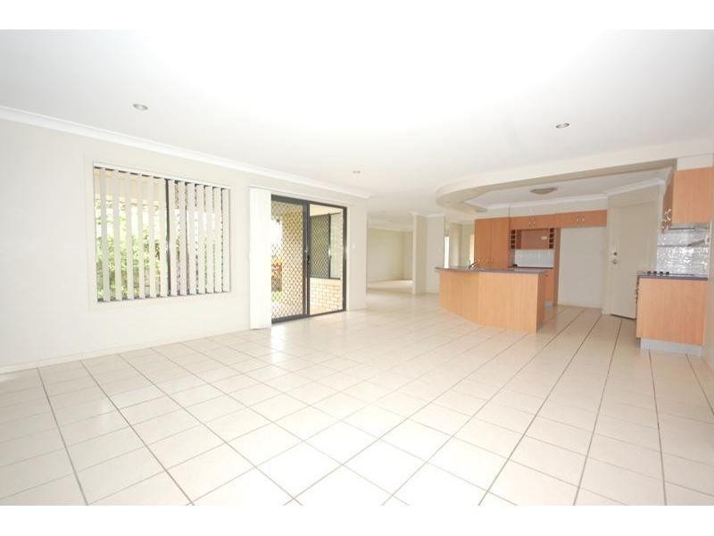 206 Coburg Street West, Cleveland QLD 4163