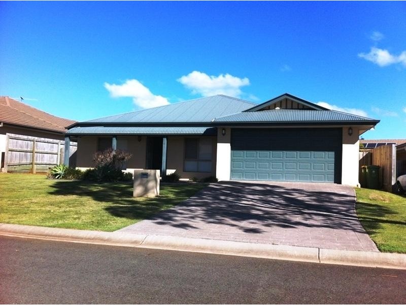 64 Sunningdale Street, Redland Bay QLD 4165