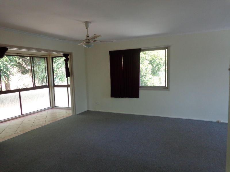 77 Bankside Street, Nathan QLD 4111