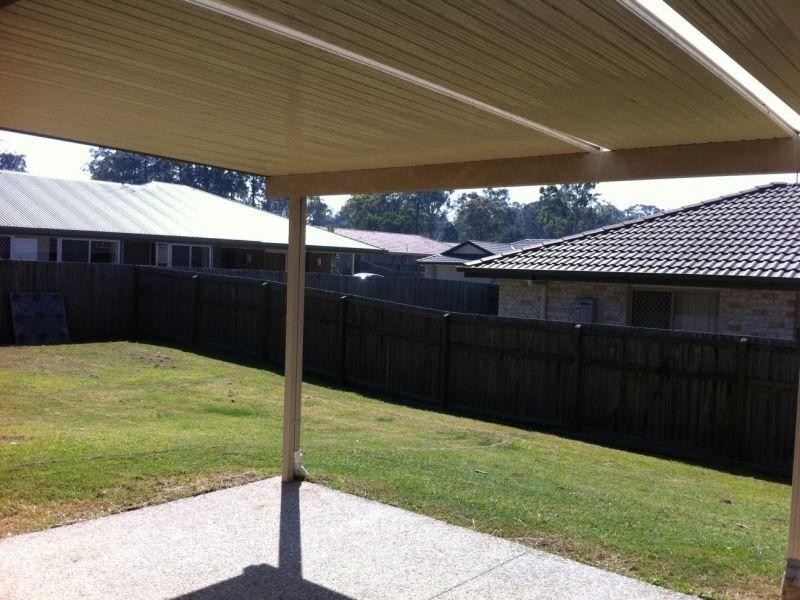 18 Spruce Street, Loganlea QLD 4131