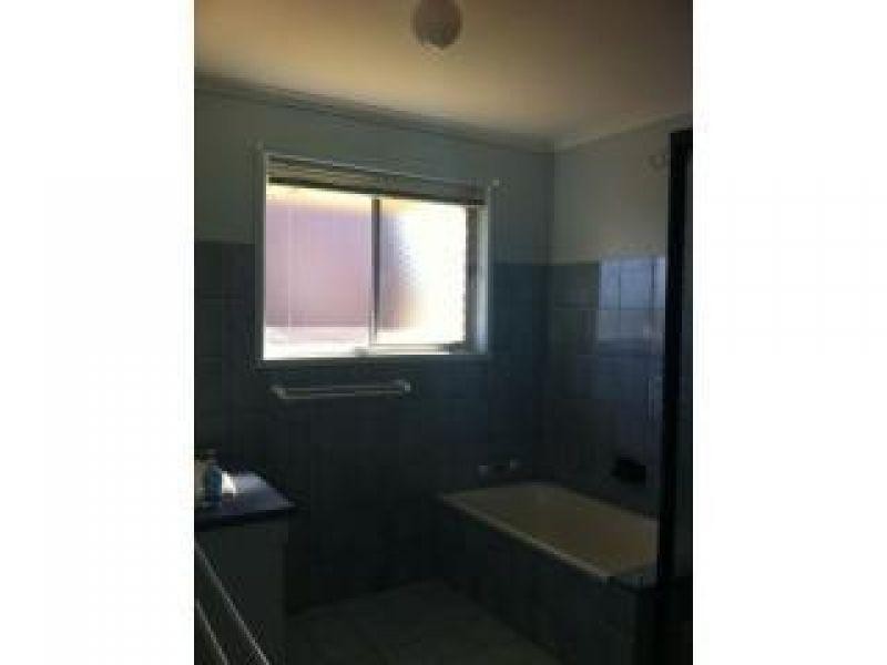 25 Cornwall Crescent, Alexandra Hills QLD 4161