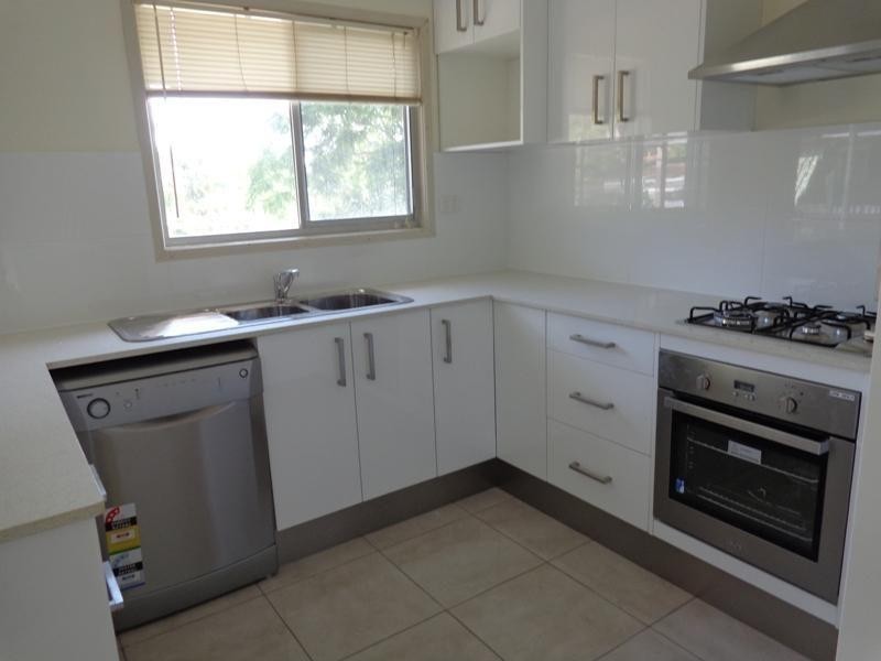 77 Bankside Street, Nathan QLD 4111