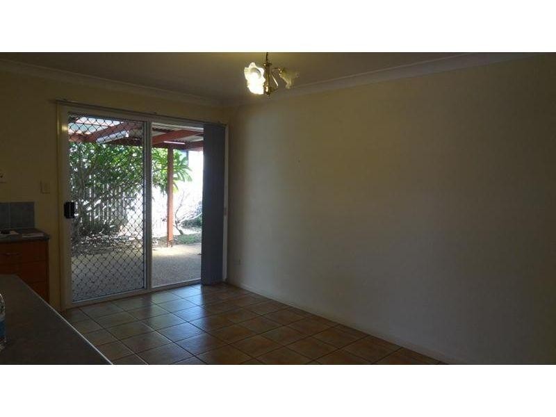 27 Spring Road, Kallangur QLD 4503