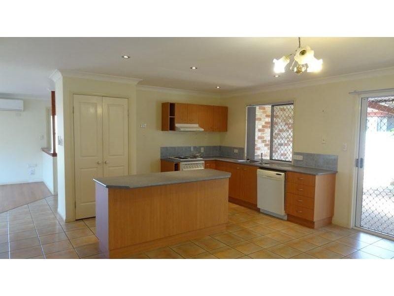 27 Spring Road, Kallangur QLD 4503