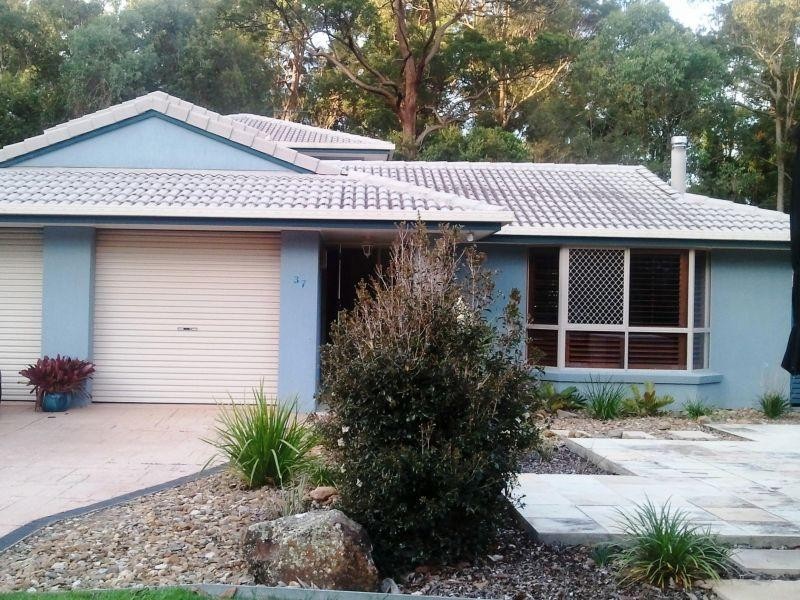 37 Olivia Drive, Carina QLD 4152