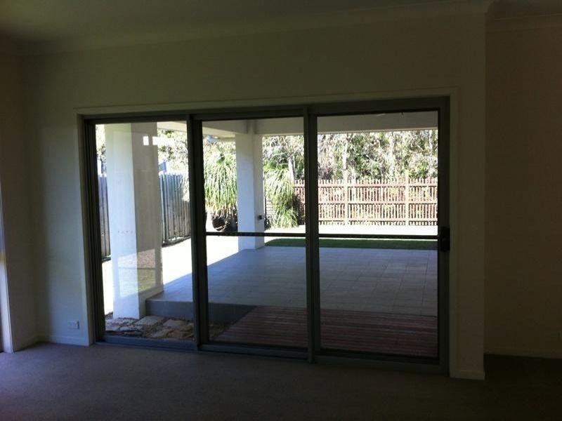 47 Torrens Crescent, Wakerley QLD 4154