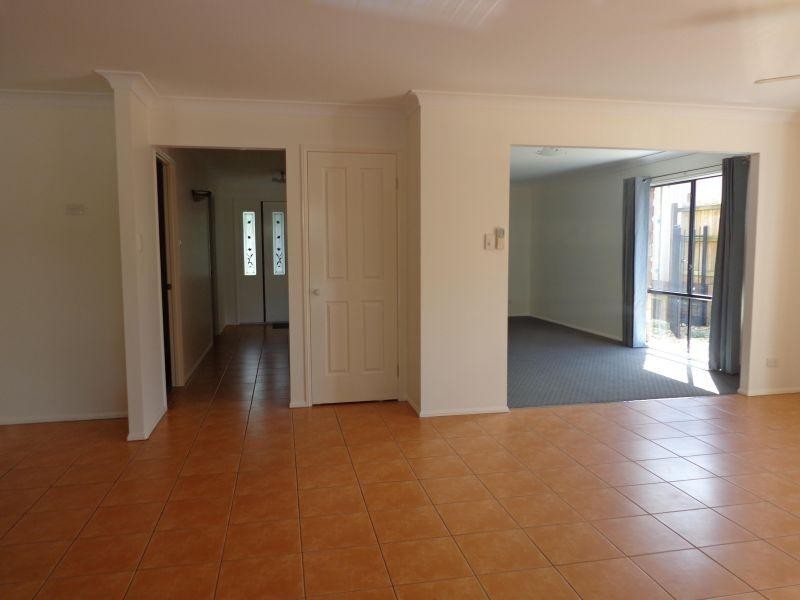 11 Horizon Place, Redland Bay QLD 4165