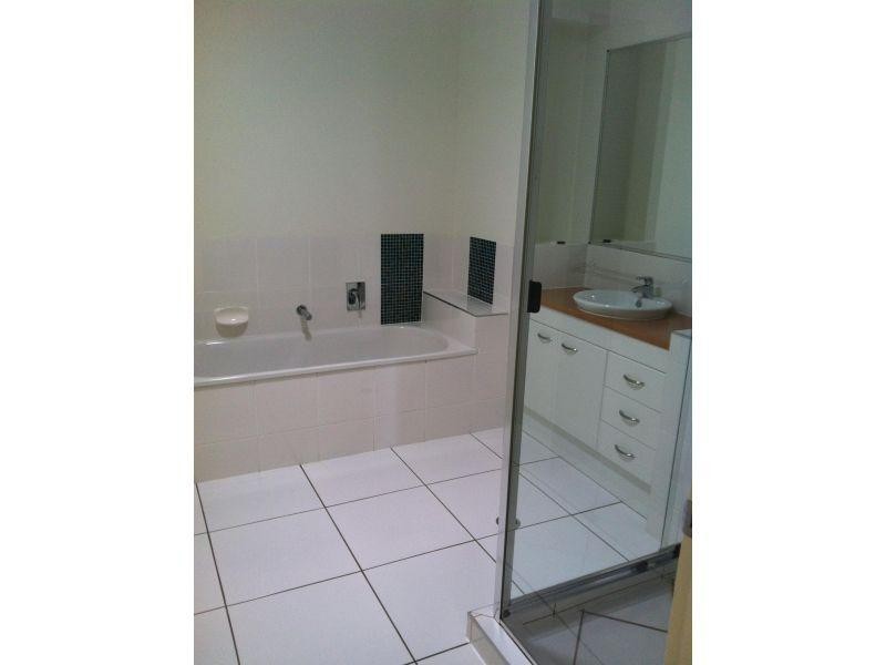 94 Bunker Road, Victoria Point QLD 4165