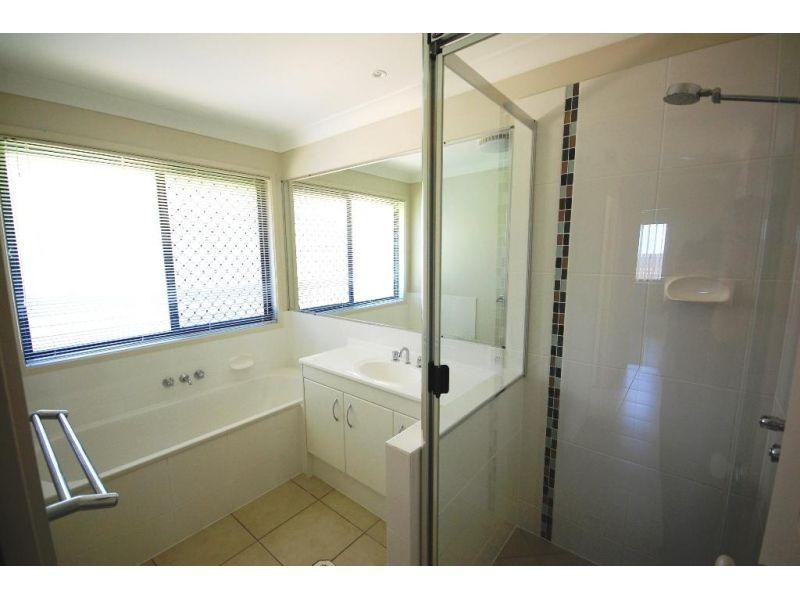 2 Montessa Street, Victoria Point QLD 4165