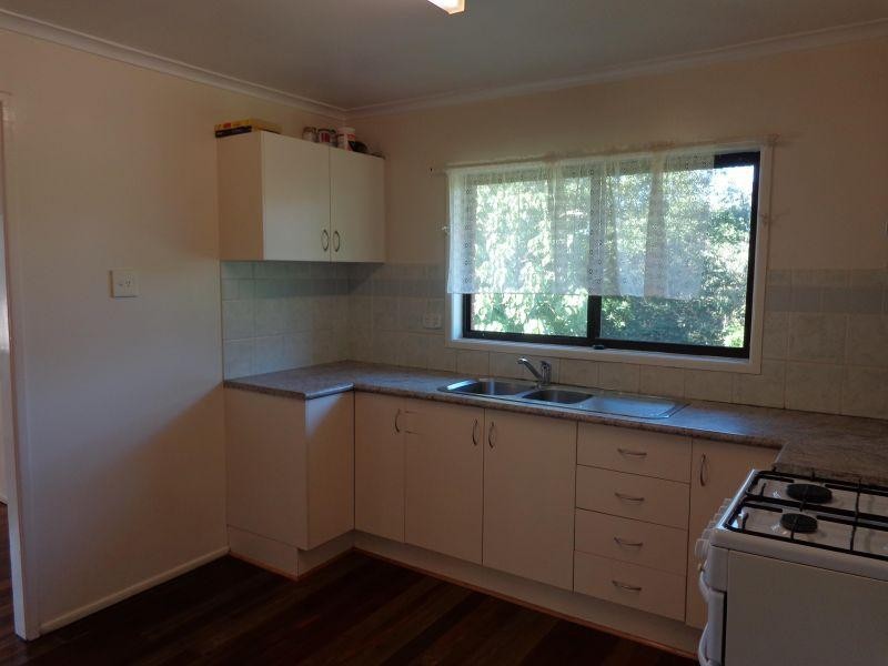 2/10 Roseglen Street, Greenslopes QLD 4120