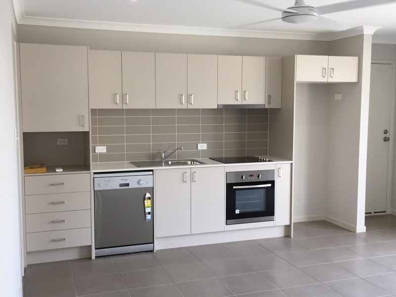 2/30 Toby Close, Kallangur QLD 4503