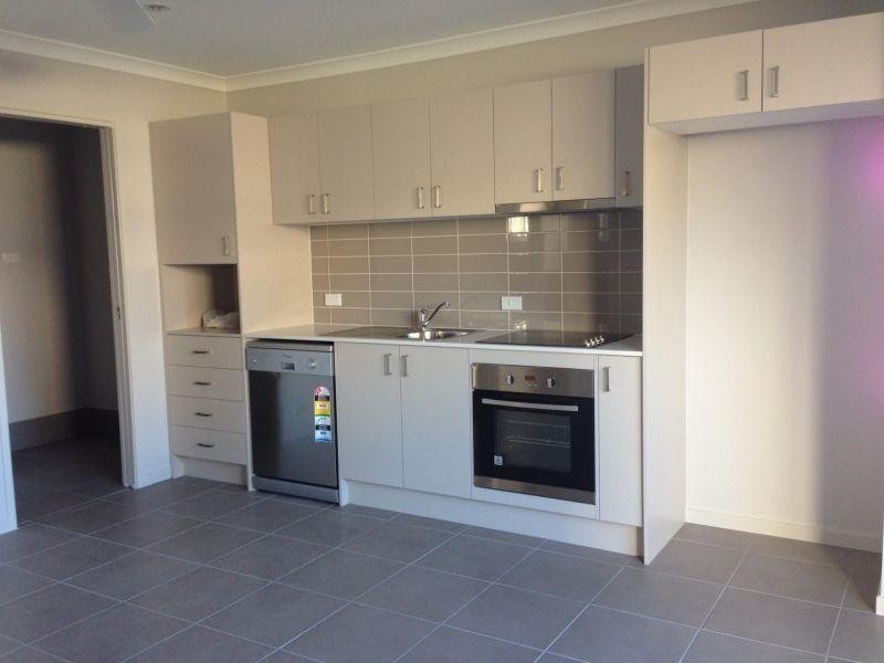 2/30 Toby Close, Kallangur QLD 4503