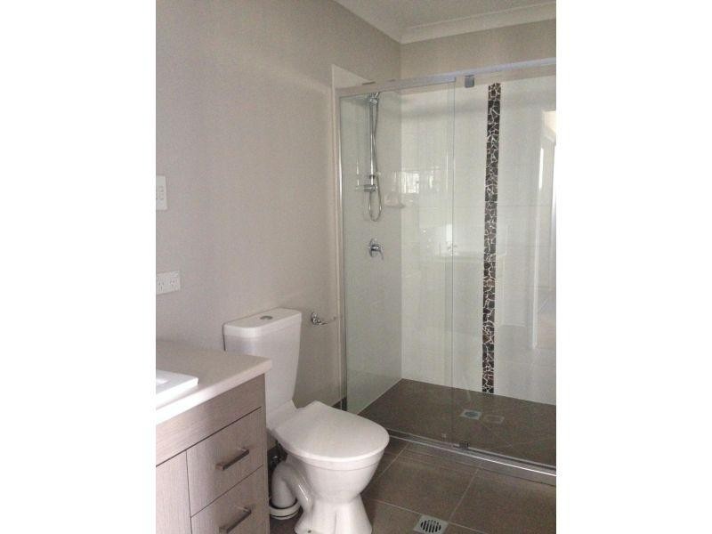 2/30 Toby Close, Kallangur QLD 4503