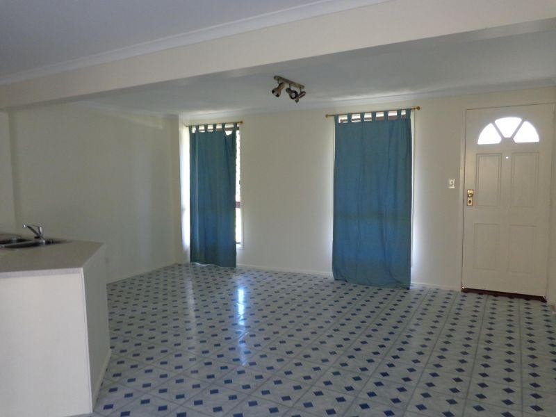 2/18 Kerrong Street, Shailer Park QLD 4128