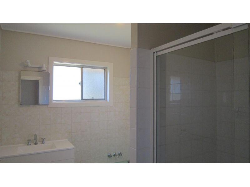 12 Water Street, Cleveland QLD 4163