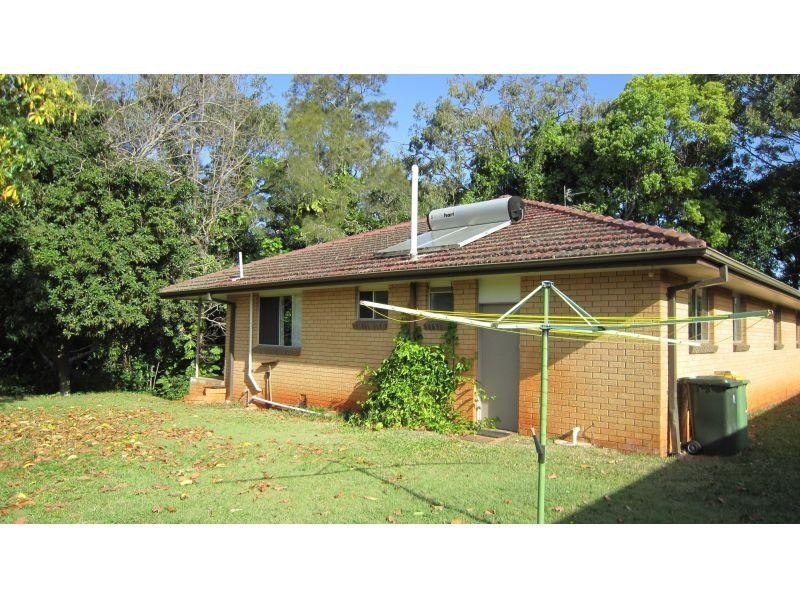 12 Water Street, Cleveland QLD 4163