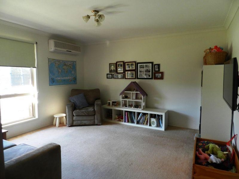 8 Cromwell Court, Alexandra Hills QLD 4161