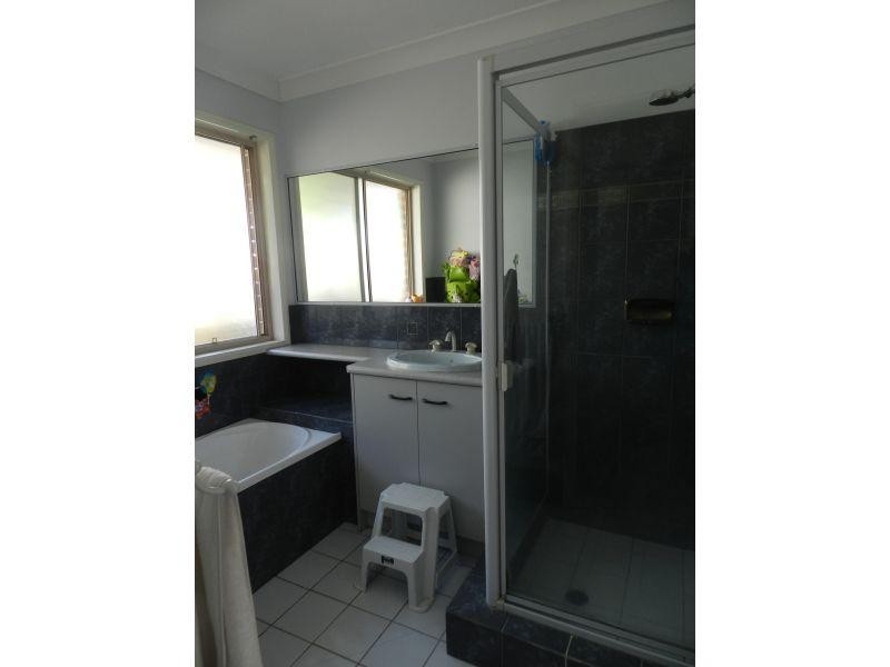 8 Cromwell Court, Alexandra Hills QLD 4161