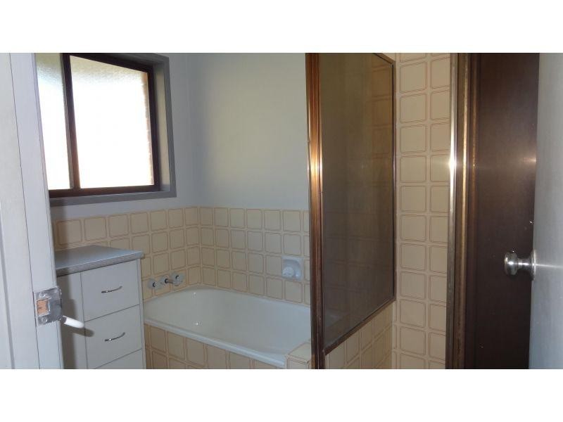 23 Magnolia Parade, Victoria Point QLD 4165