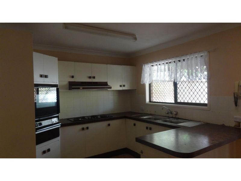 11 Jacaranda Road, Capalaba QLD 4157
