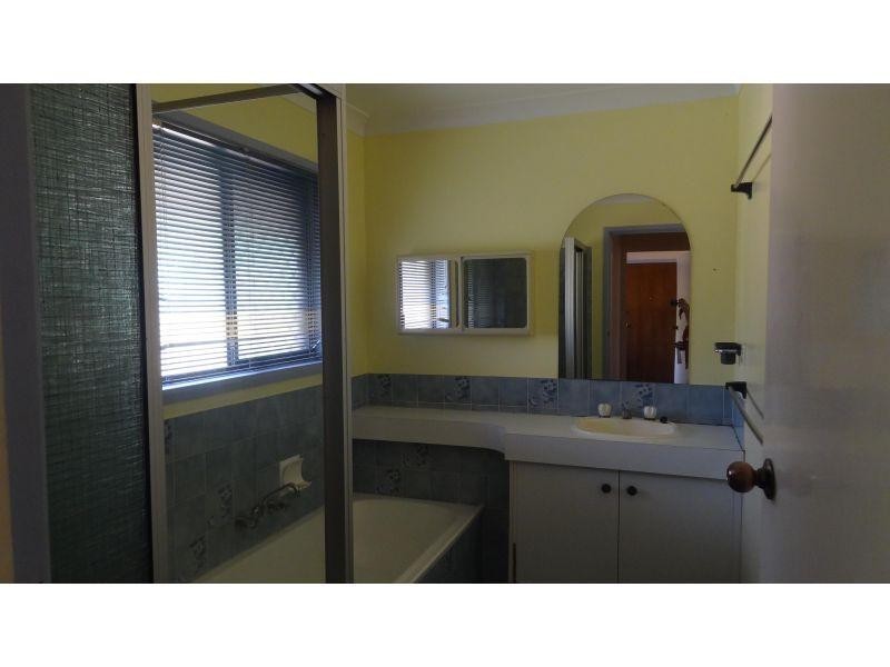 11 Jacaranda Road, Capalaba QLD 4157