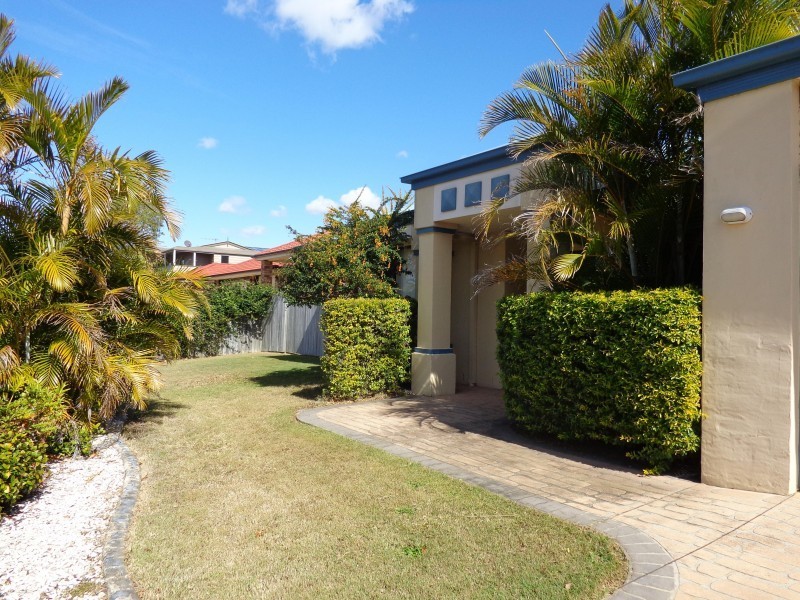 53 Clive Road, Birkdale QLD 4159