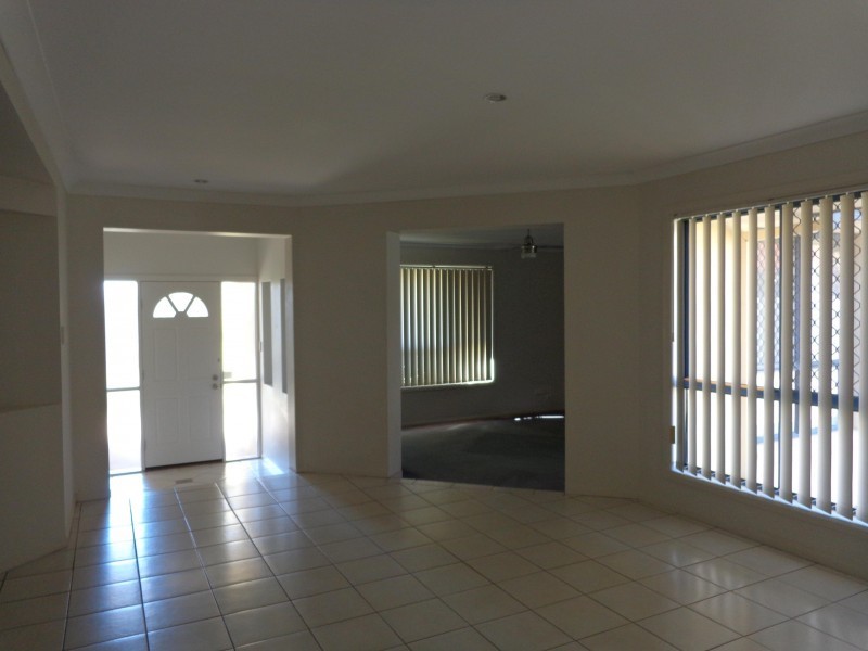 53 Clive Road, Birkdale QLD 4159