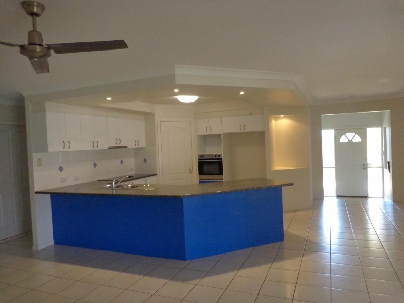 53 Clive Road, Birkdale QLD 4159