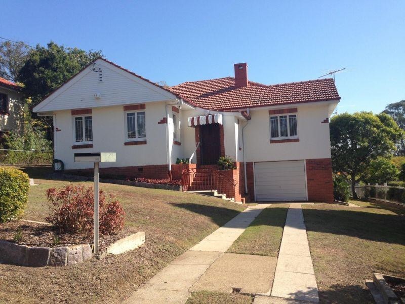 166 Sackville Street, Greenslopes QLD 4120