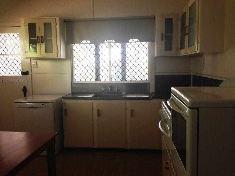 166 Sackville Street, Greenslopes QLD 4120