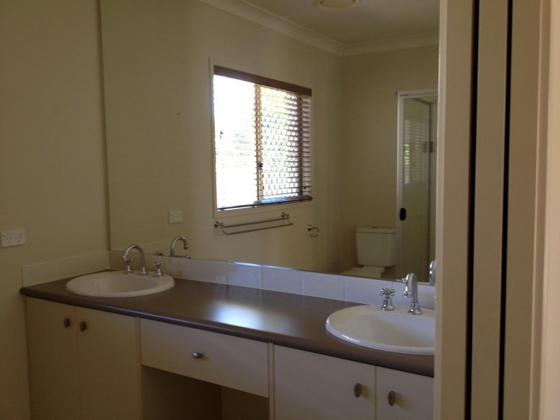 8 Ribonwood Street, Thornlands QLD 4164