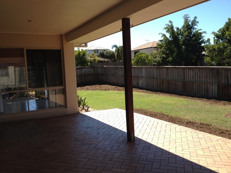 8 Ribonwood Street, Thornlands QLD 4164