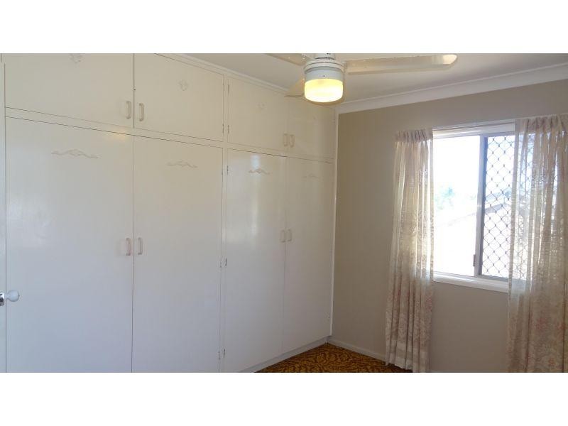 18 Rossinton Street, Birkdale QLD 4159