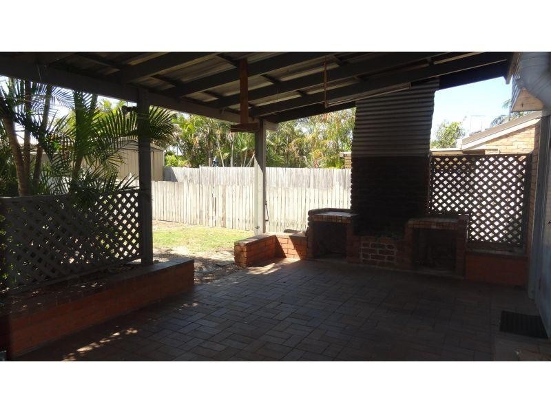 18 Rossinton Street, Birkdale QLD 4159