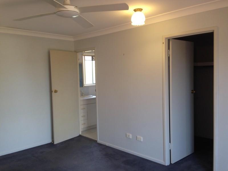 6 Garema Court, Durack QLD 4077