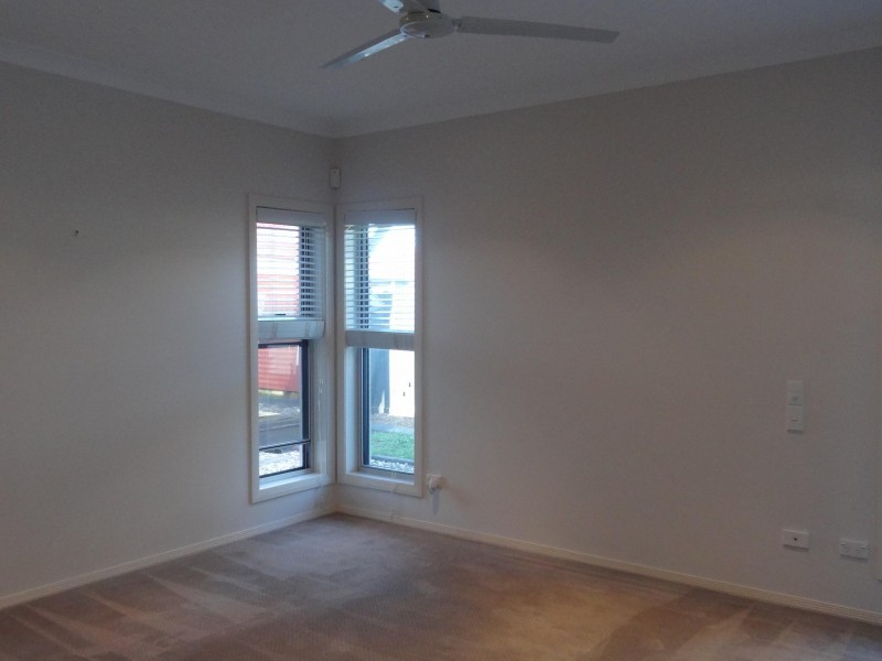 6 Syracuse Street, Redland Bay QLD 4165