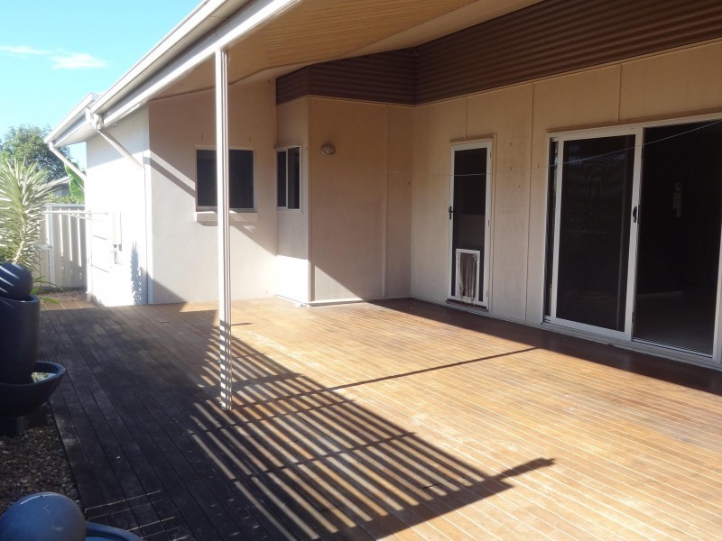 6 Syracuse Street, Redland Bay QLD 4165