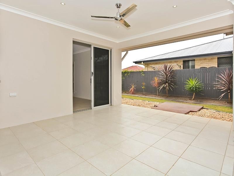 6 Syracuse Street, Redland Bay QLD 4165